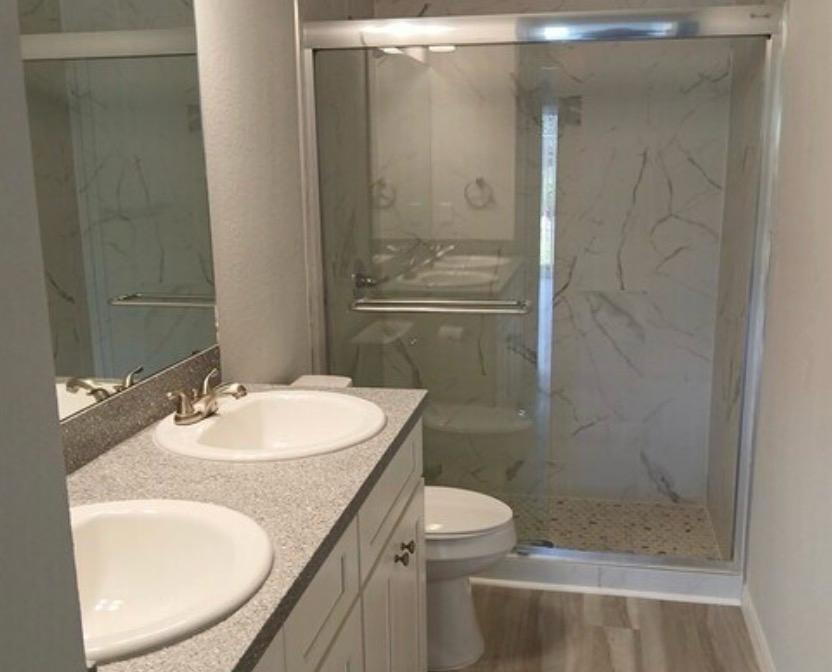 LAS VILLAS AT KENILWORTH - Residential Lease