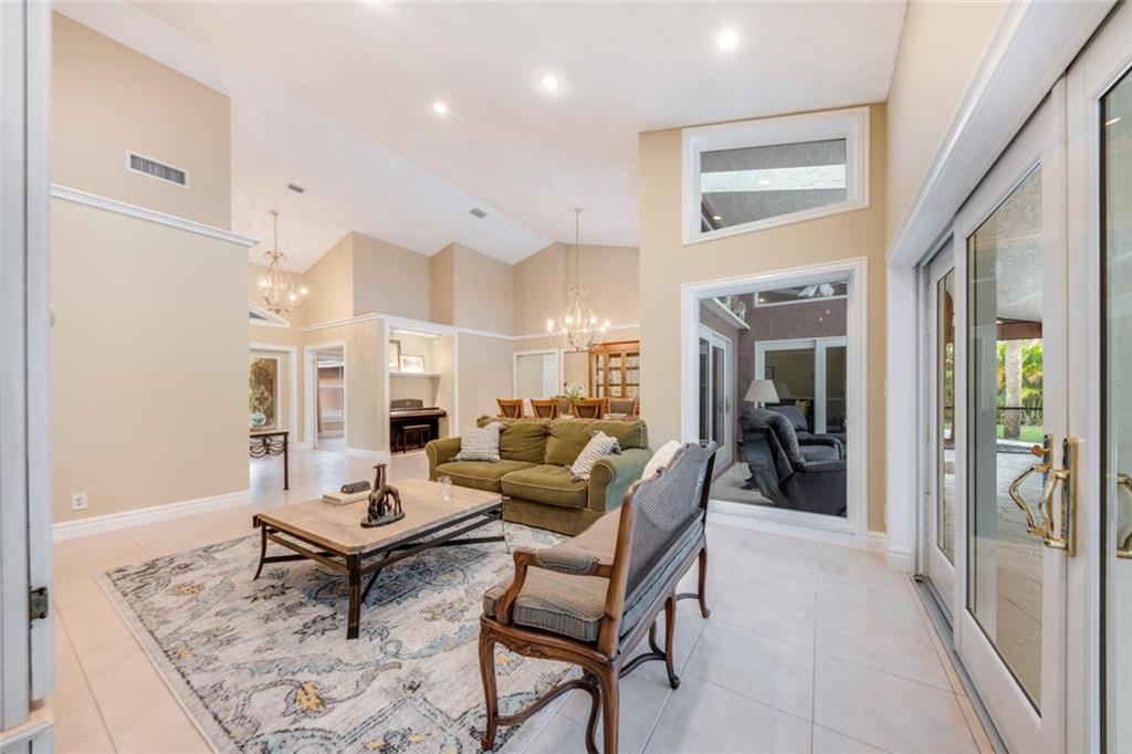 CYPRESS HEAD - Residential