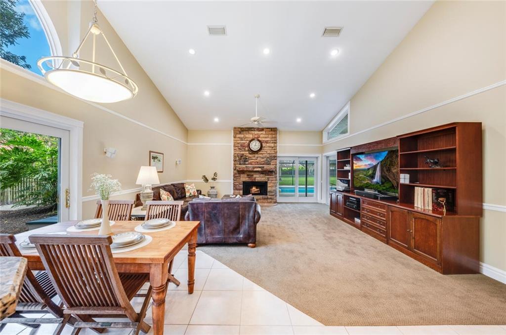 CYPRESS HEAD - Residential