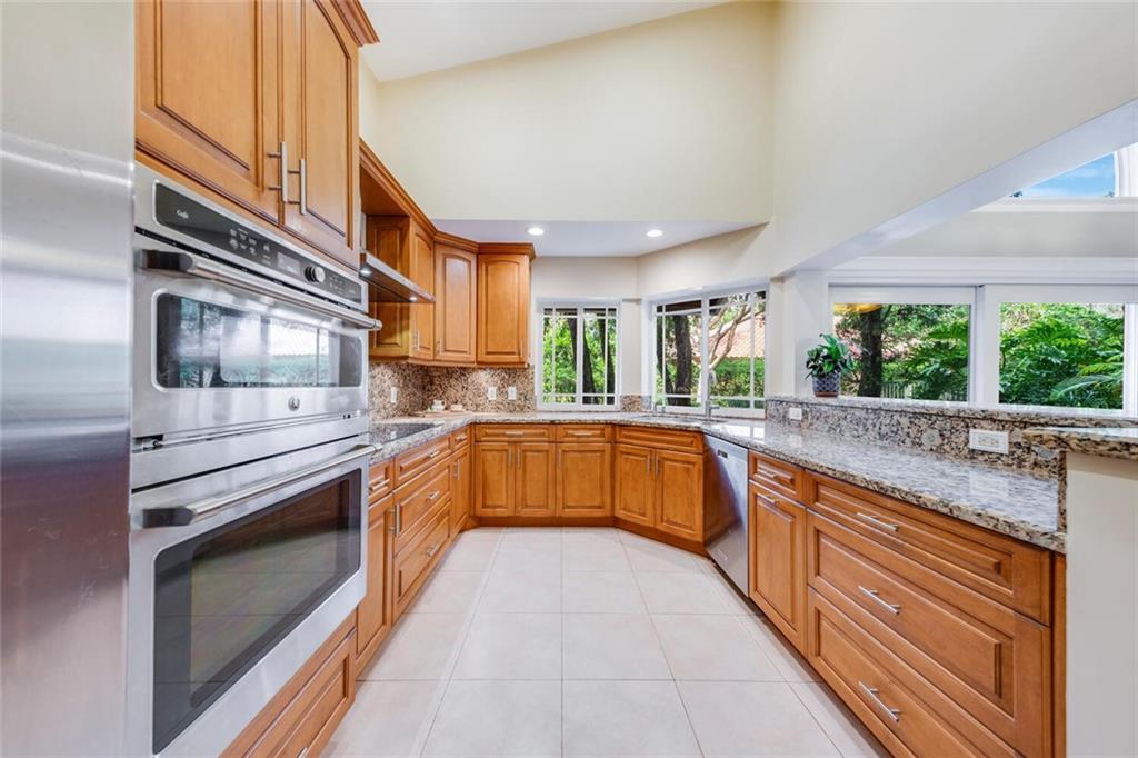 CYPRESS HEAD - Residential