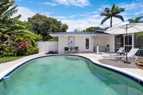 Tiny photo for 3240 Lakeview Drive, Pompano Beach, FL 33062 (MLS # B26090125)