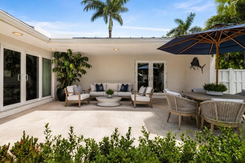 Tiny photo for 3240 Lakeview Drive, Pompano Beach, FL 33062 (MLS # B26090125)