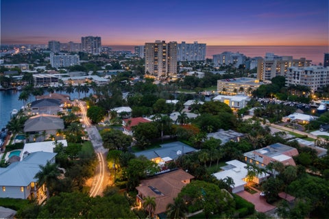 Tiny photo for 3240 Lakeview Drive, Pompano Beach, FL 33062 (MLS # B26090125)