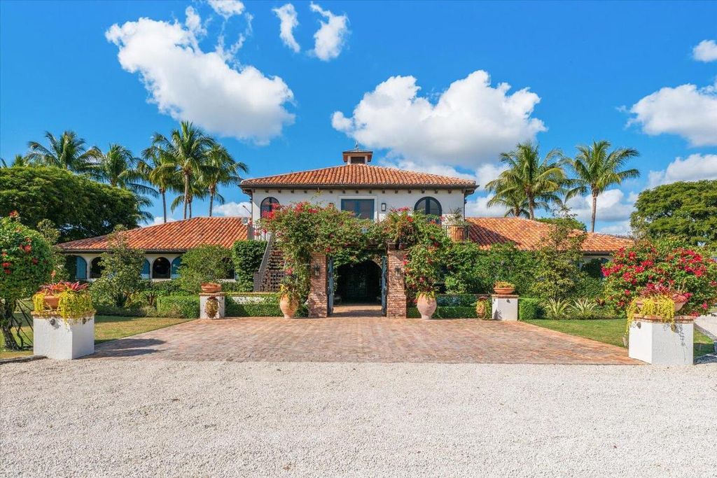 Photo of 4723 125th Avenue S, Wellington, FL 33449 (MLS # R10987972)