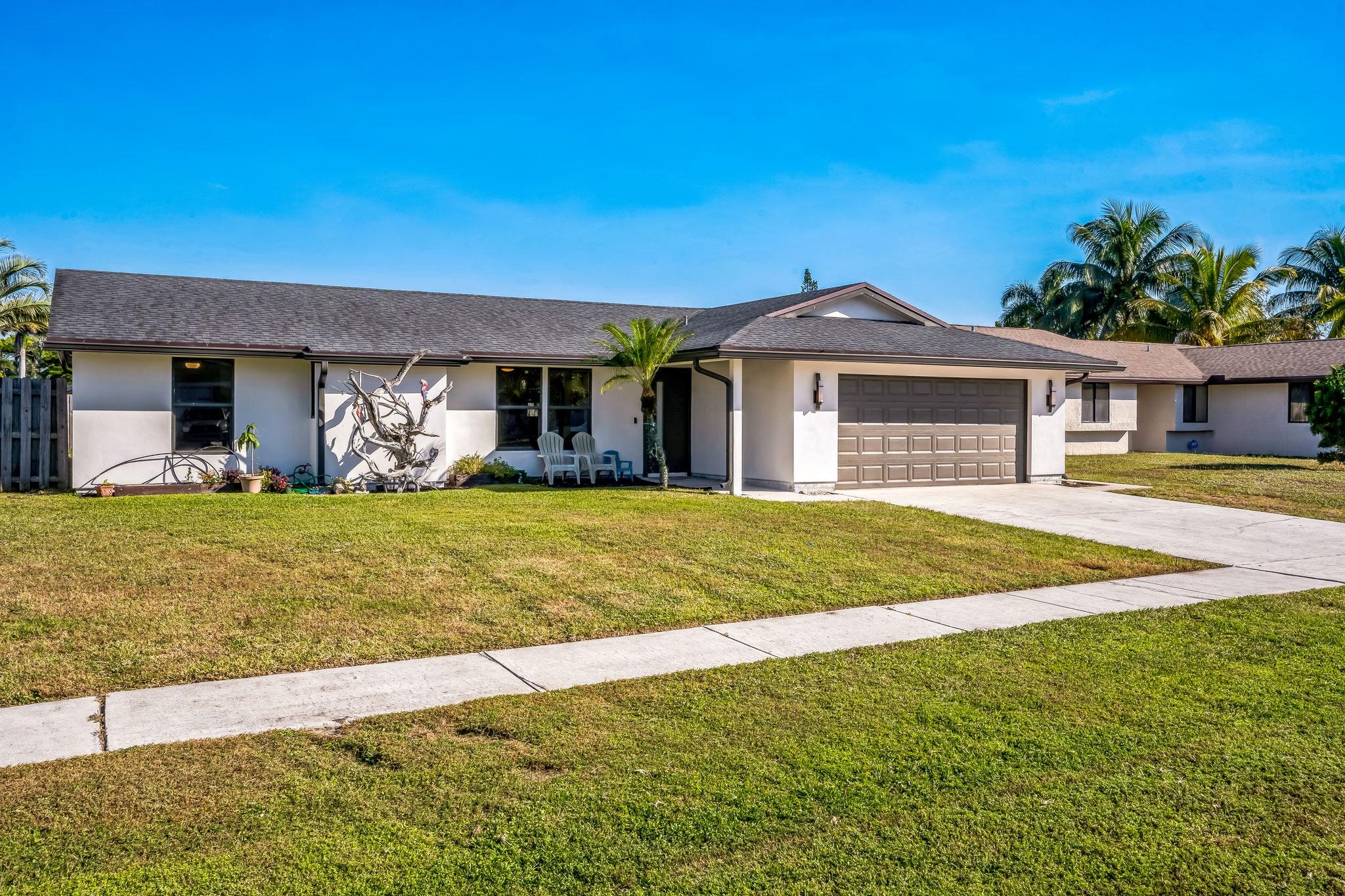 8460 Raymond Dr