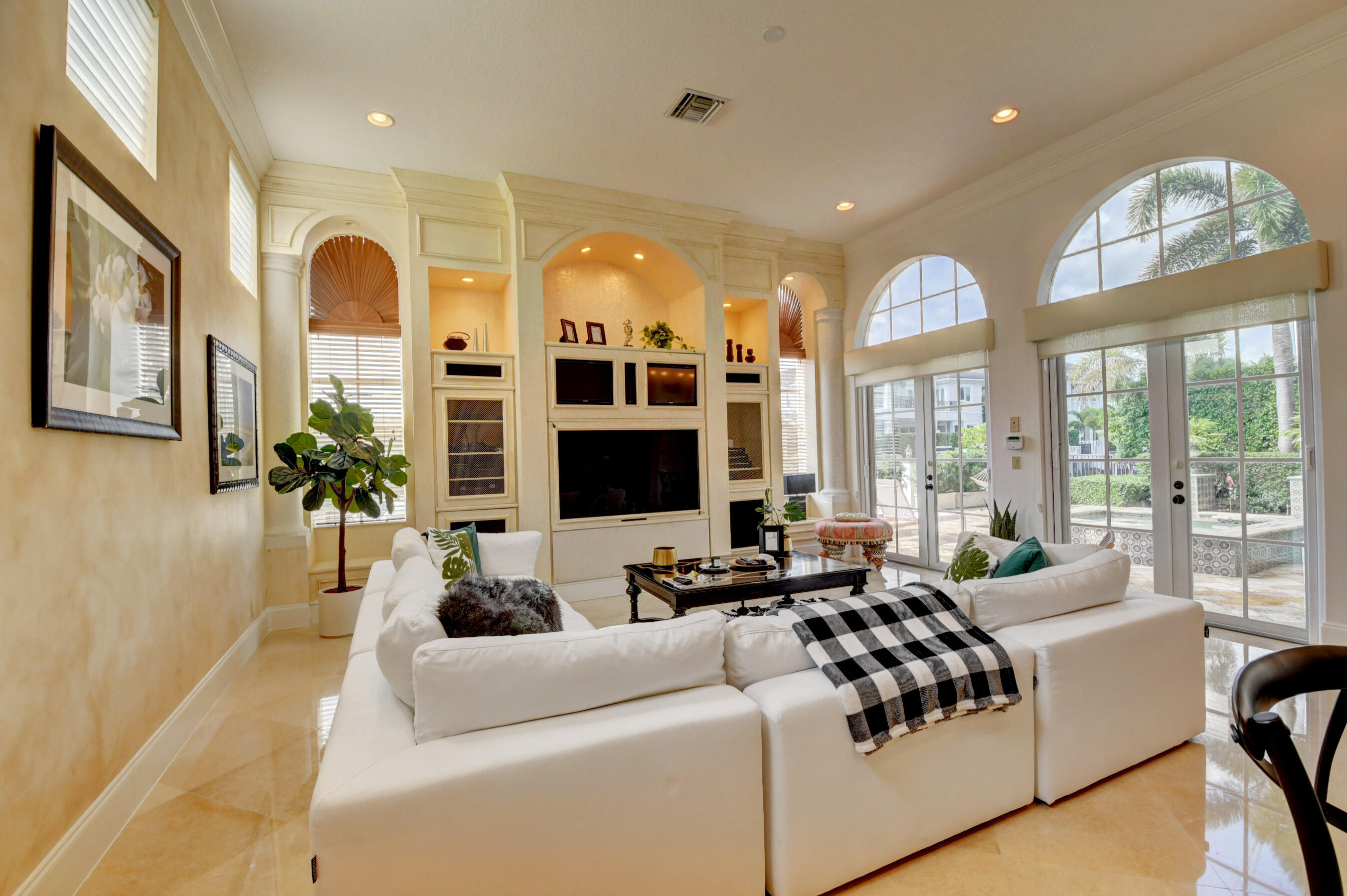 DELRAY BCH SHORES - Residential