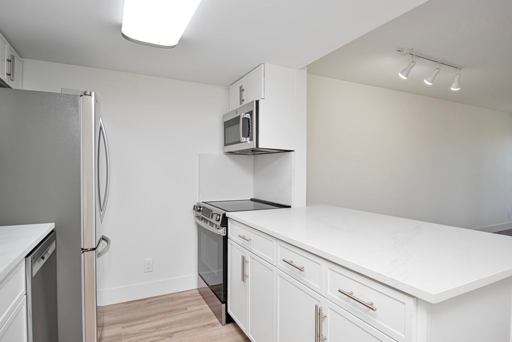 Photo of 6292 LA COSTA Drive #F, Boca Raton, FL 33433 (MLS # B26070424)