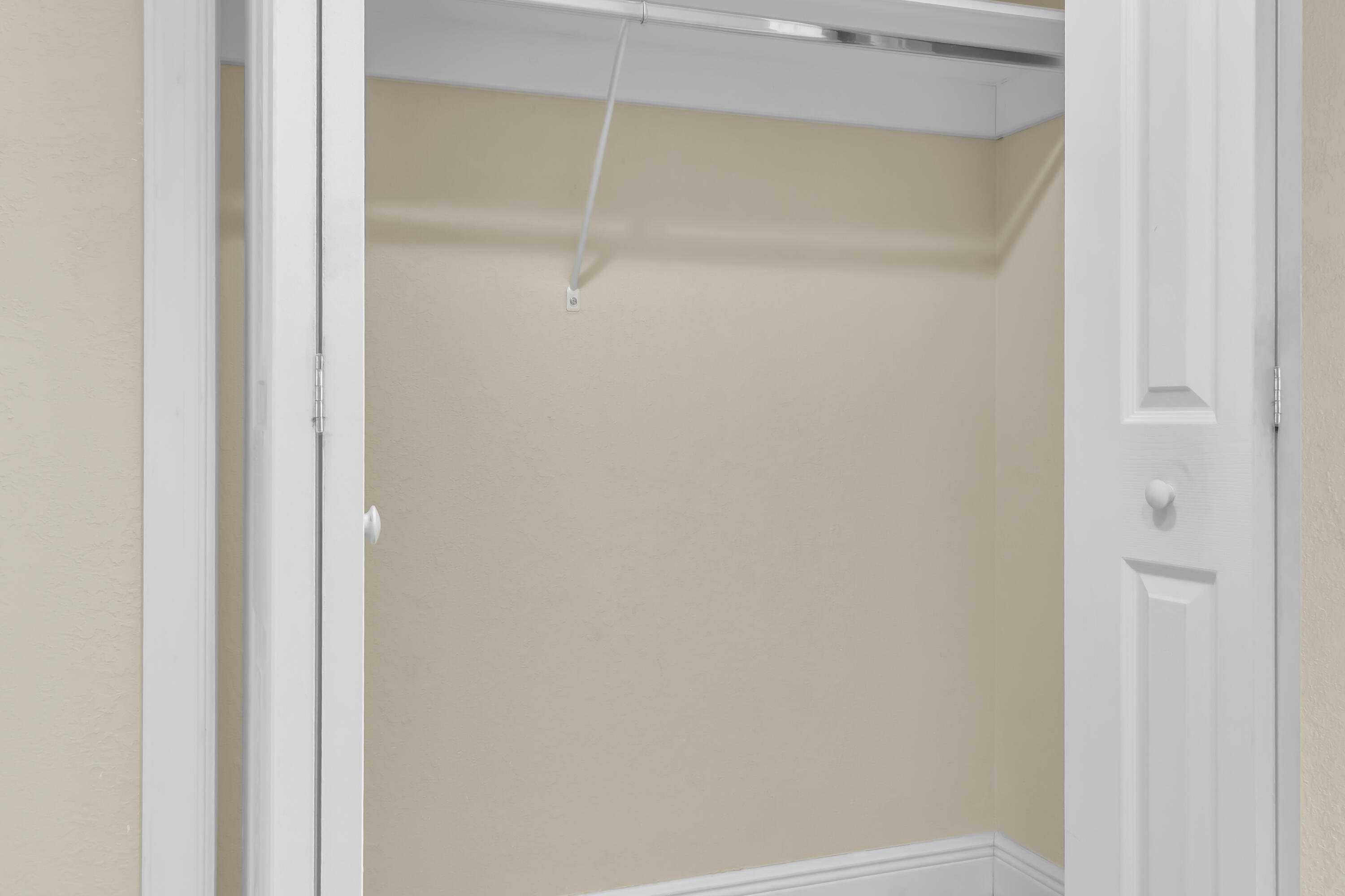 LIMETREE CONDO - Residential