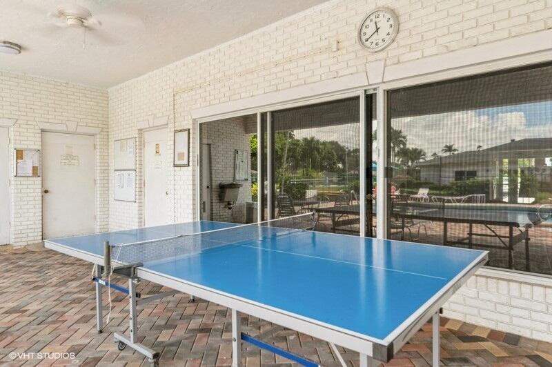 LIMETREE CONDO - Residential