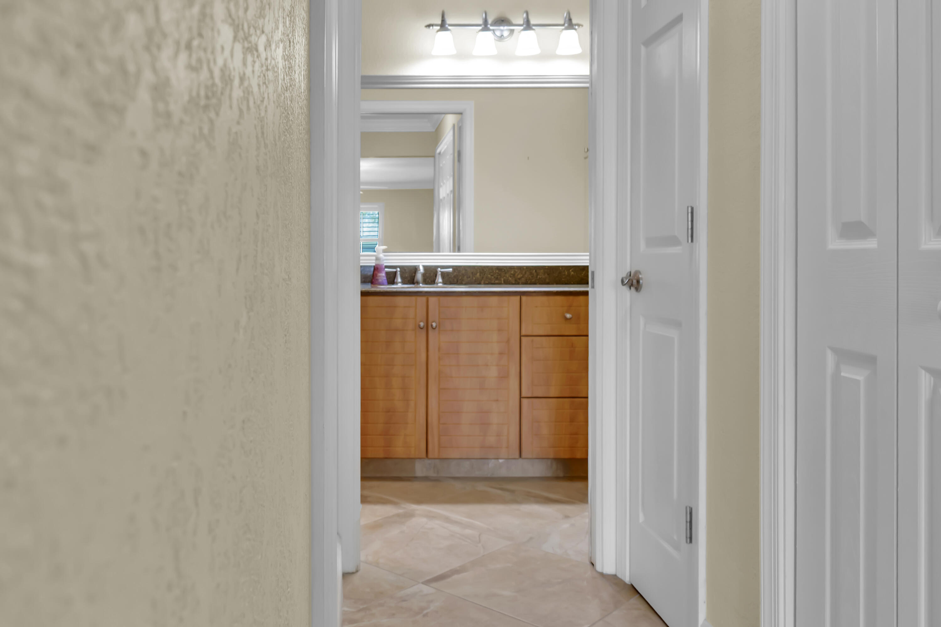 LIMETREE CONDO - Residential