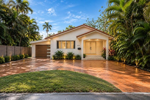 Tiny photo for 2812 SW 38TH Court, Miami, FL 33134 (MLS # B26088562)