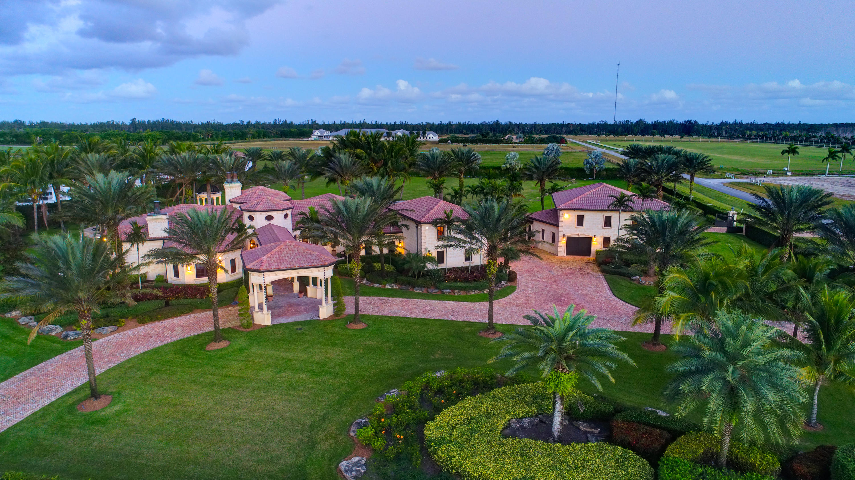 WELLINGTON PRESERVE - Residential