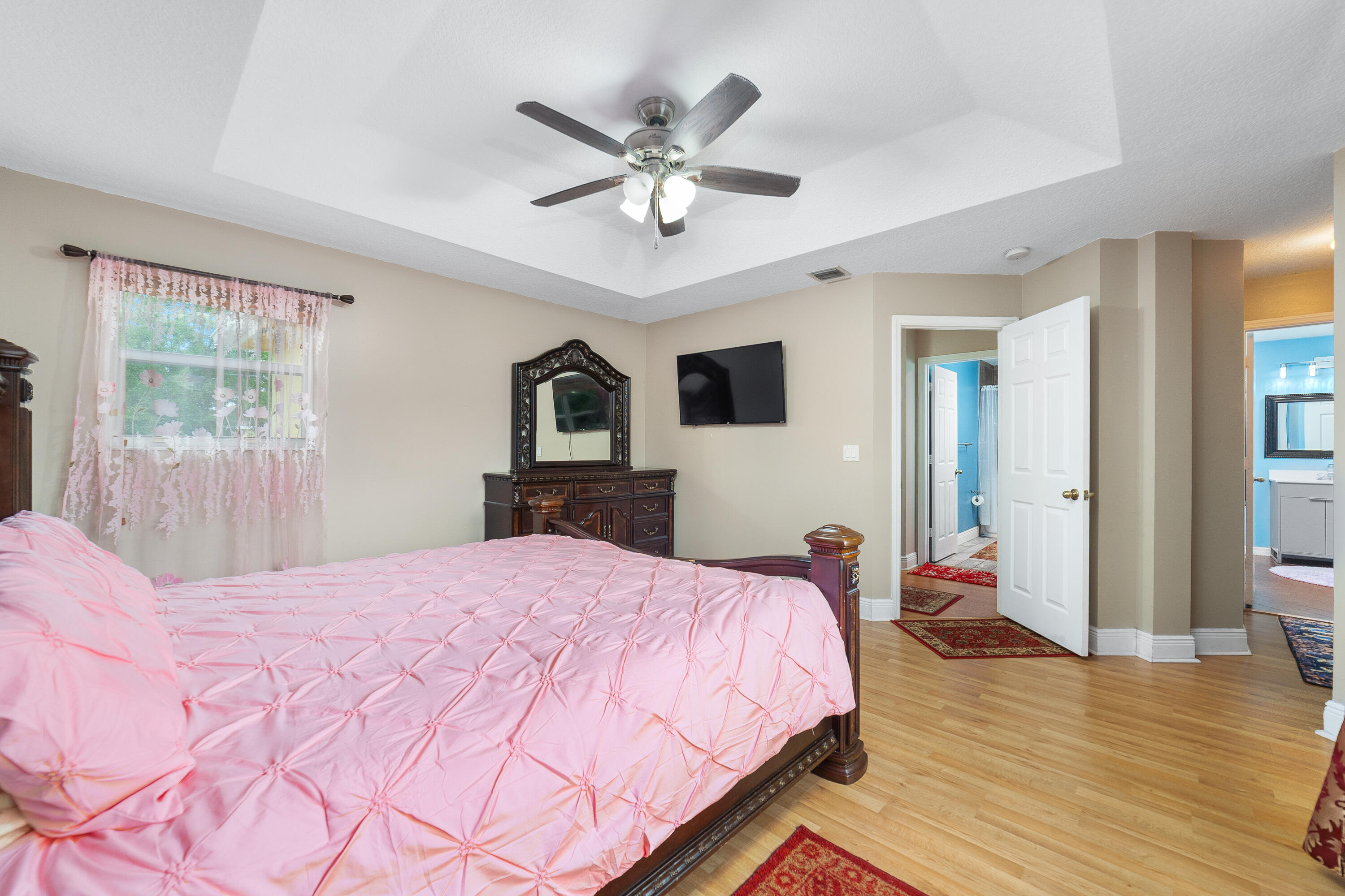 COCONUT POINT - Residential