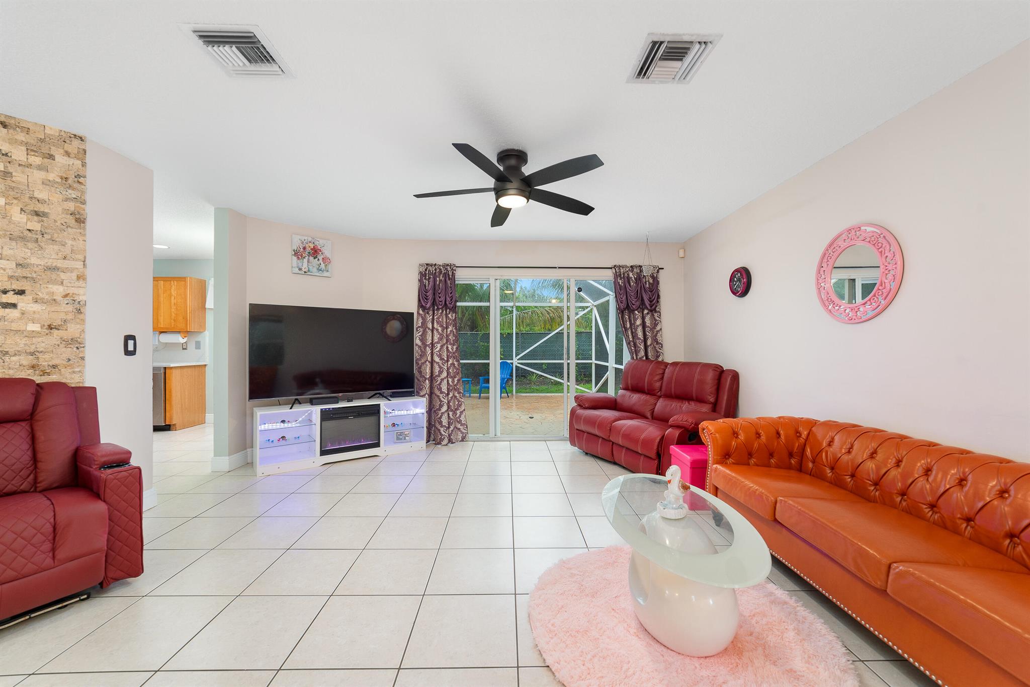 COCONUT POINT - Residential