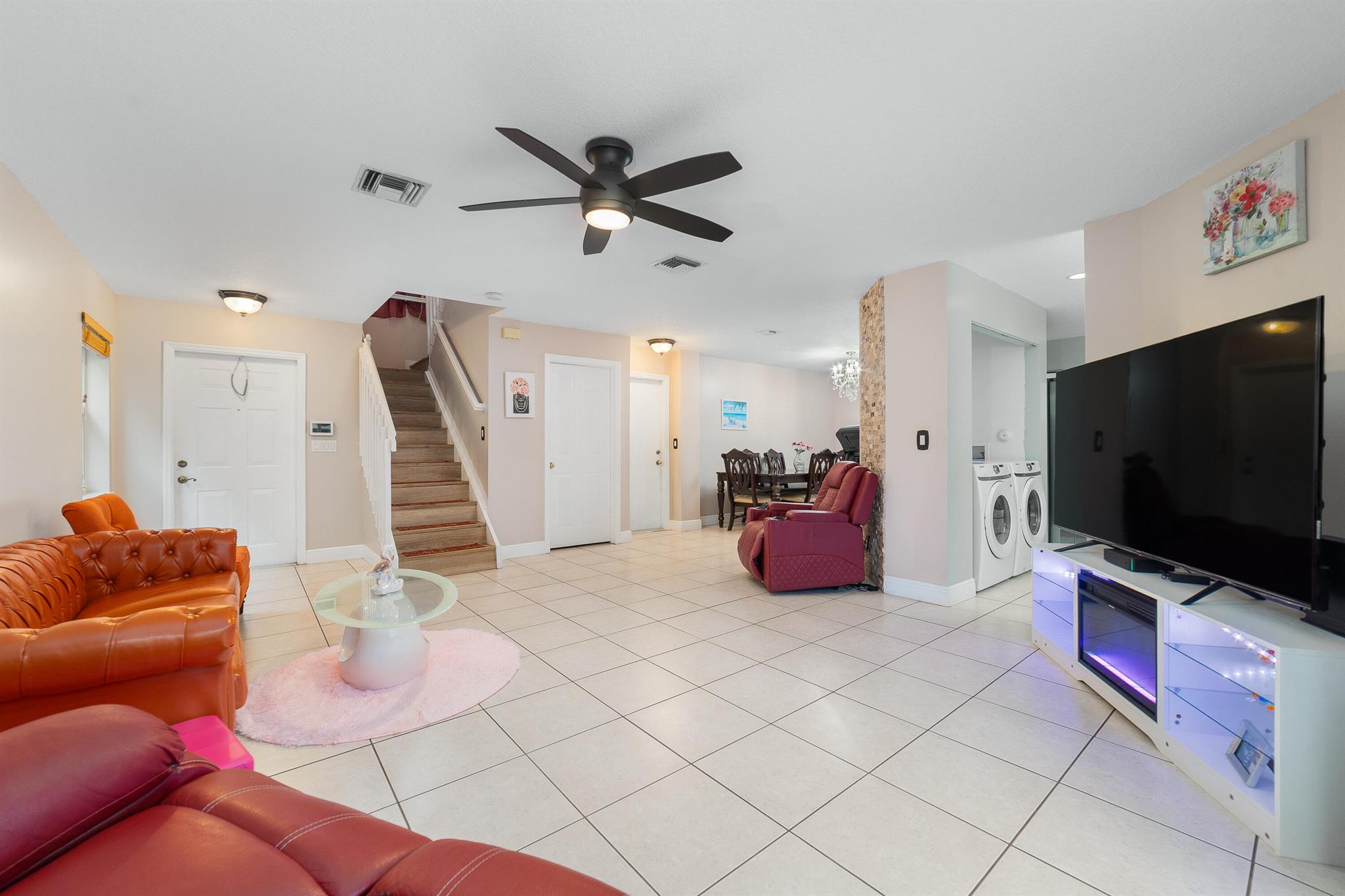 COCONUT POINT - Residential