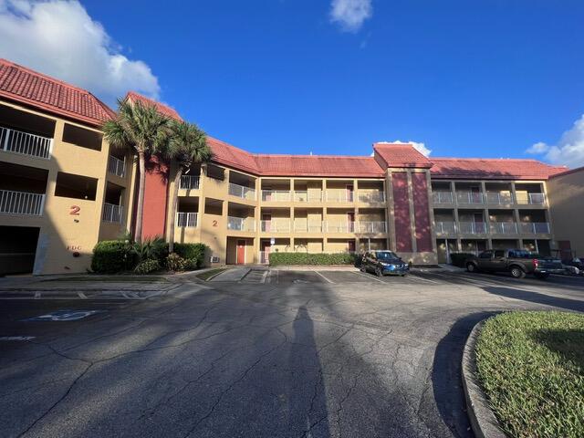 PARC CORNICHE CONDO PH 1 - Residential