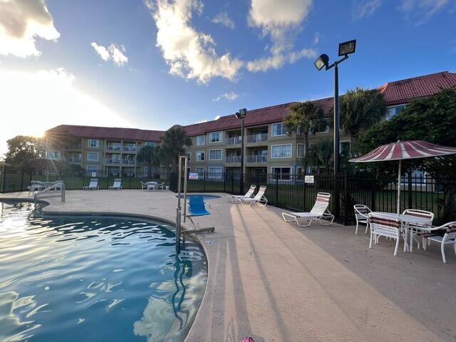 PARC CORNICHE CONDO PH 1 - Residential