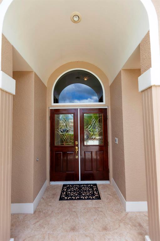 COUNTRY CLUB ESTATES - Residential