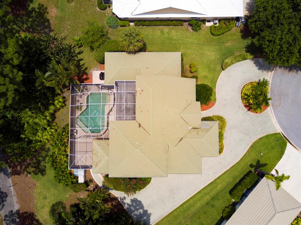 COUNTRY CLUB ESTATES - Residential