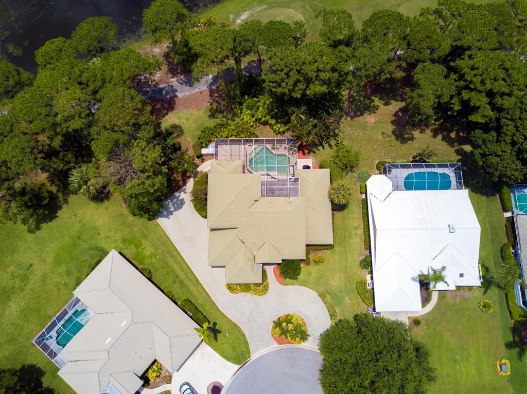 COUNTRY CLUB ESTATES - Residential