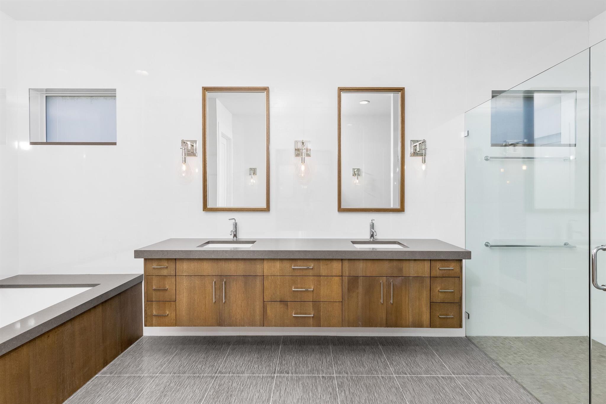 OS DRESSAGE FARM - Residential