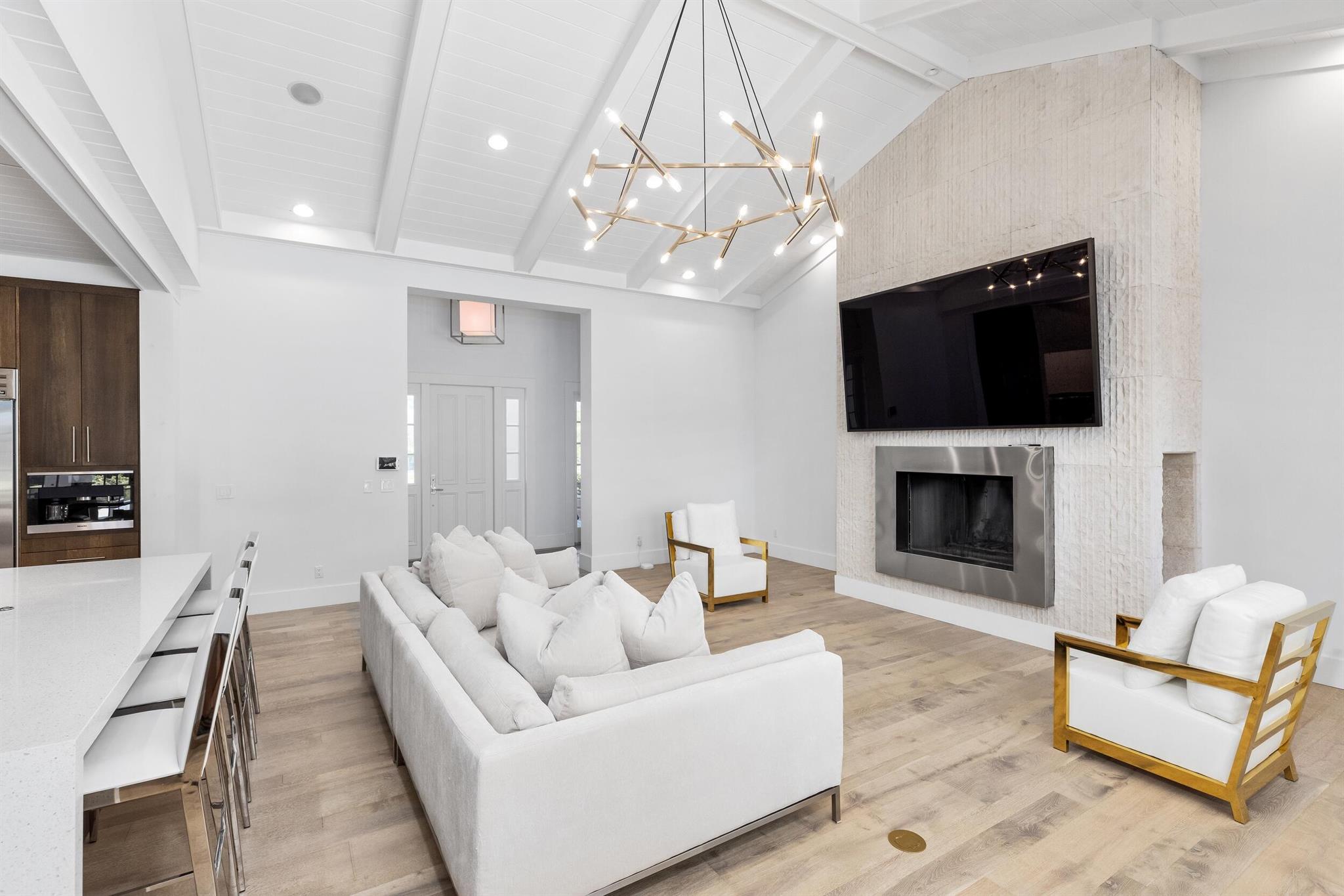 OS DRESSAGE FARM - Residential