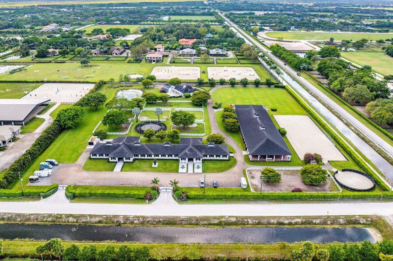 OS DRESSAGE FARM - Residential