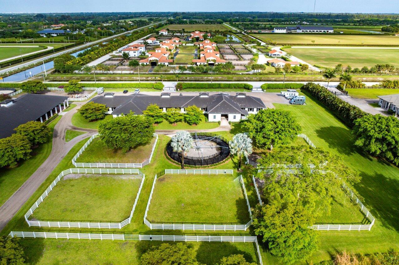 OS DRESSAGE FARM - Residential