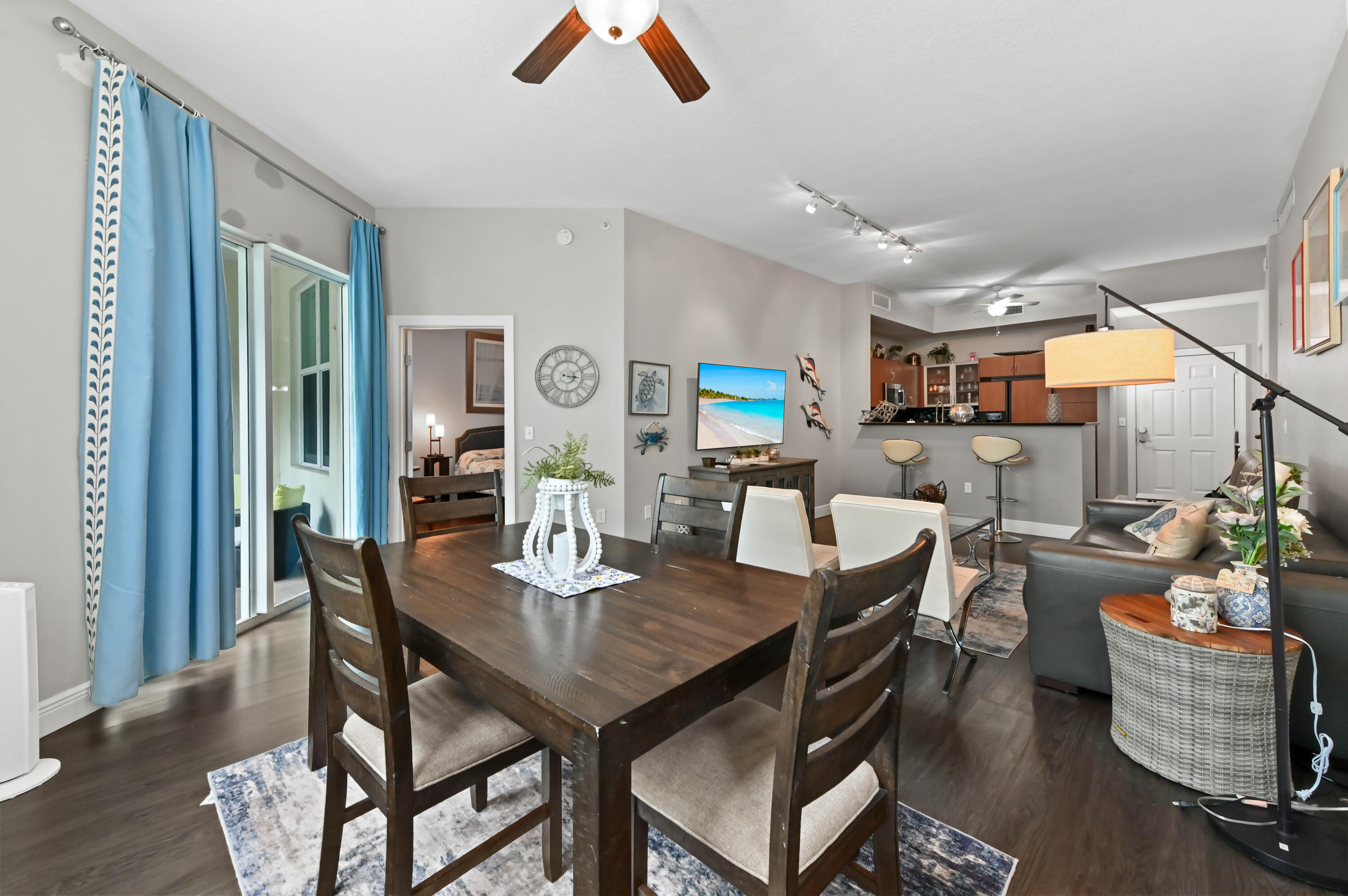 MOORINGS AT LANTANA - Residential