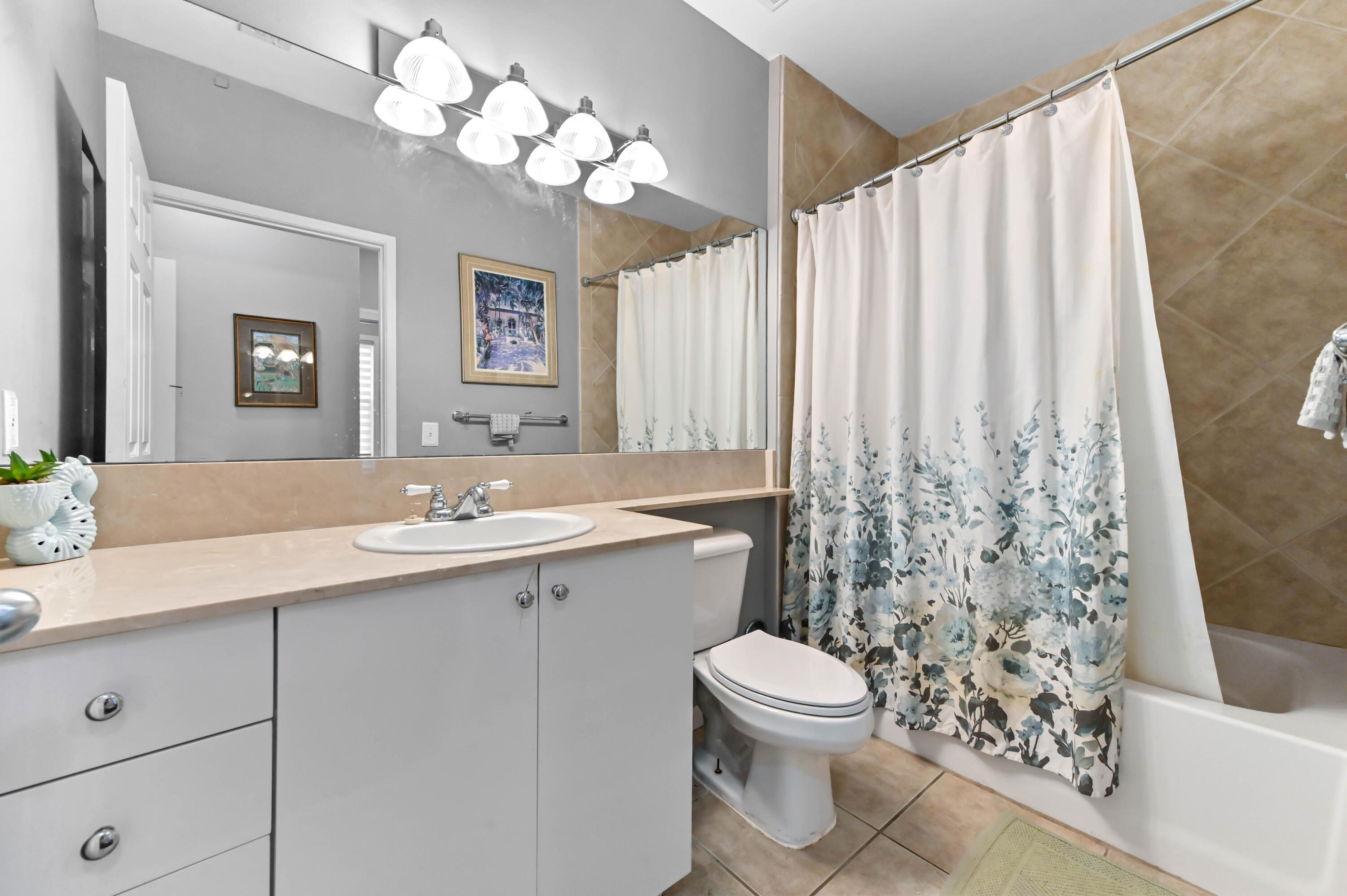 MOORINGS AT LANTANA - Residential