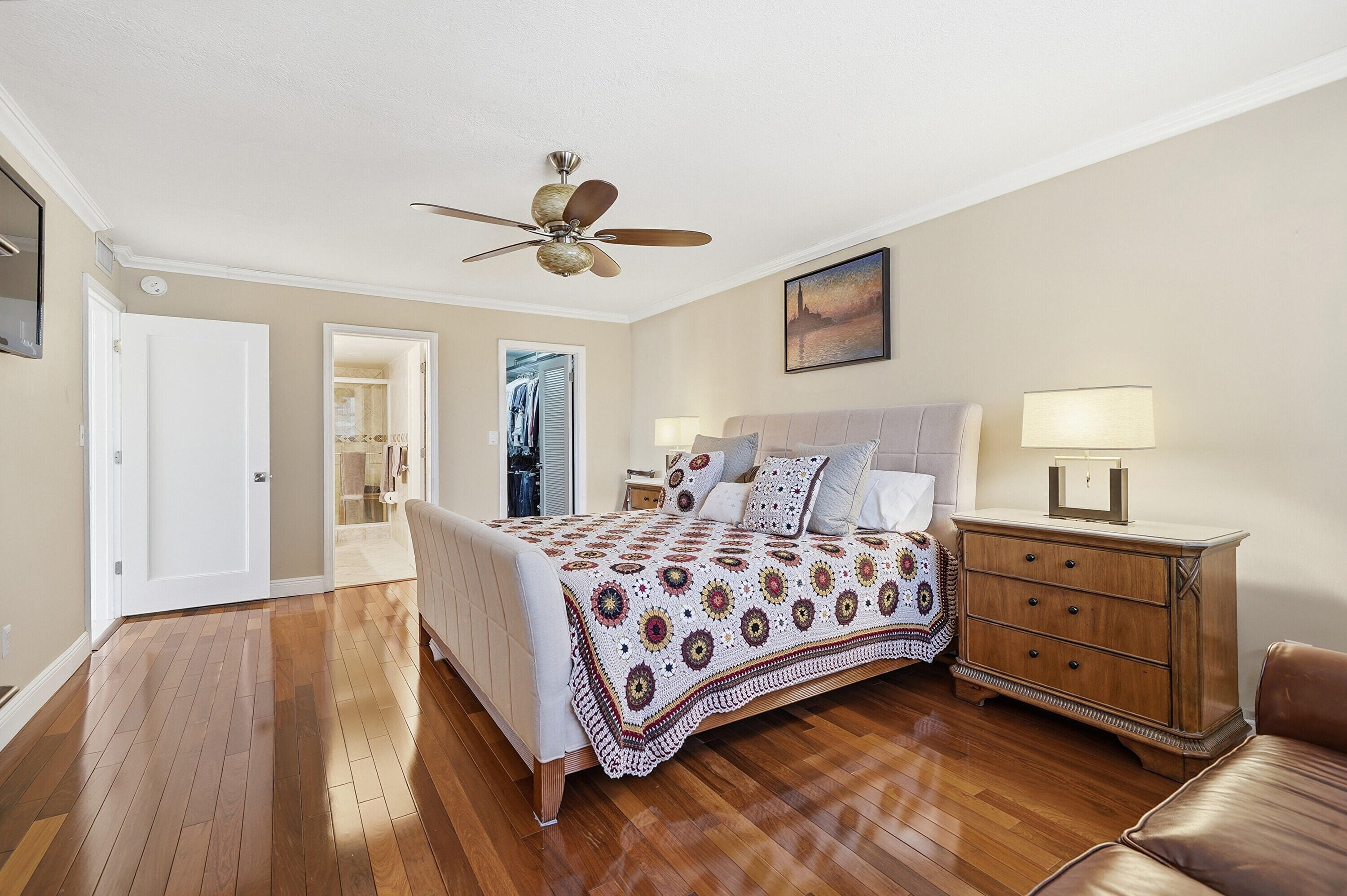 STRATFORD TOWERS CONDO - Residential