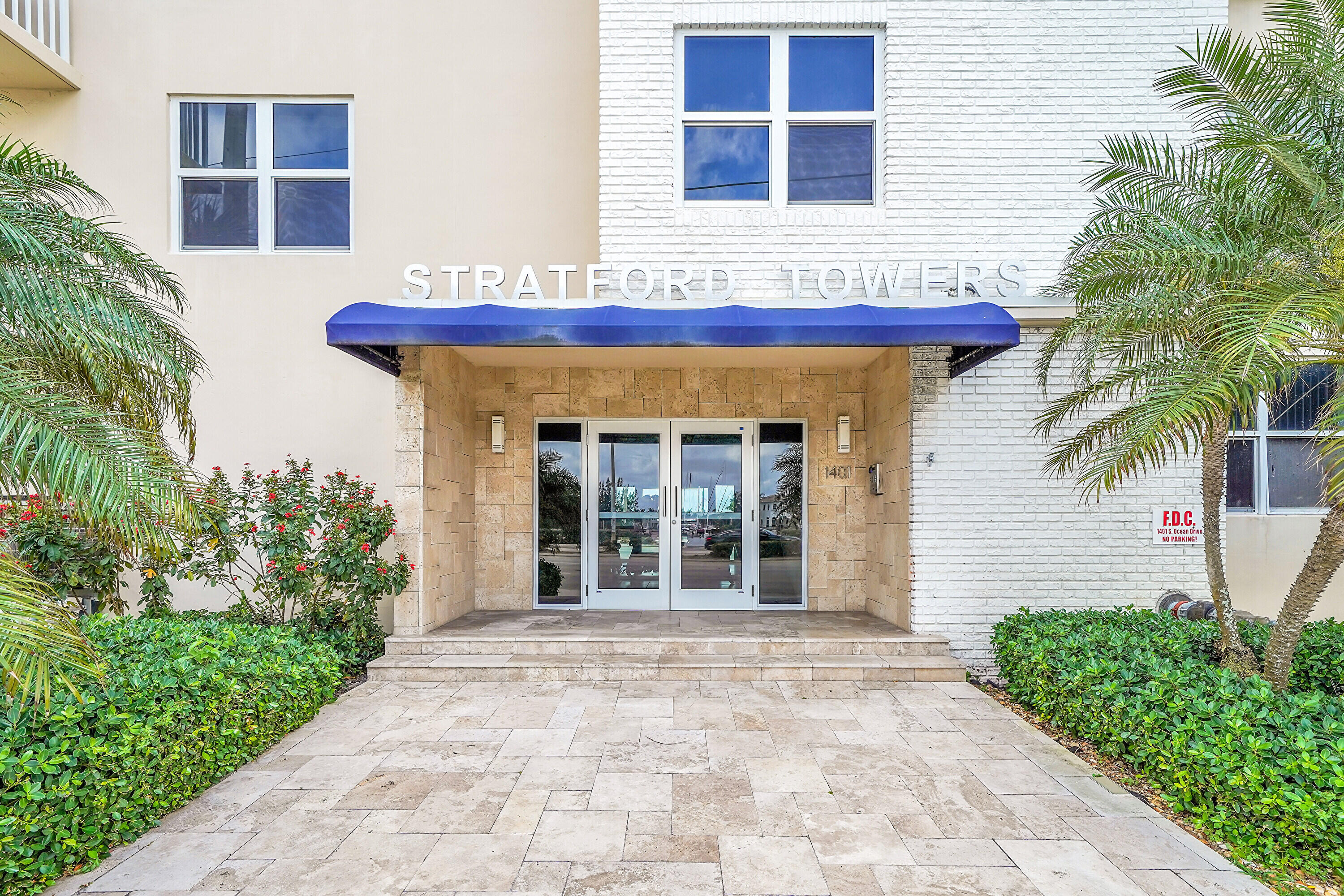 STRATFORD TOWERS CONDO - Residential