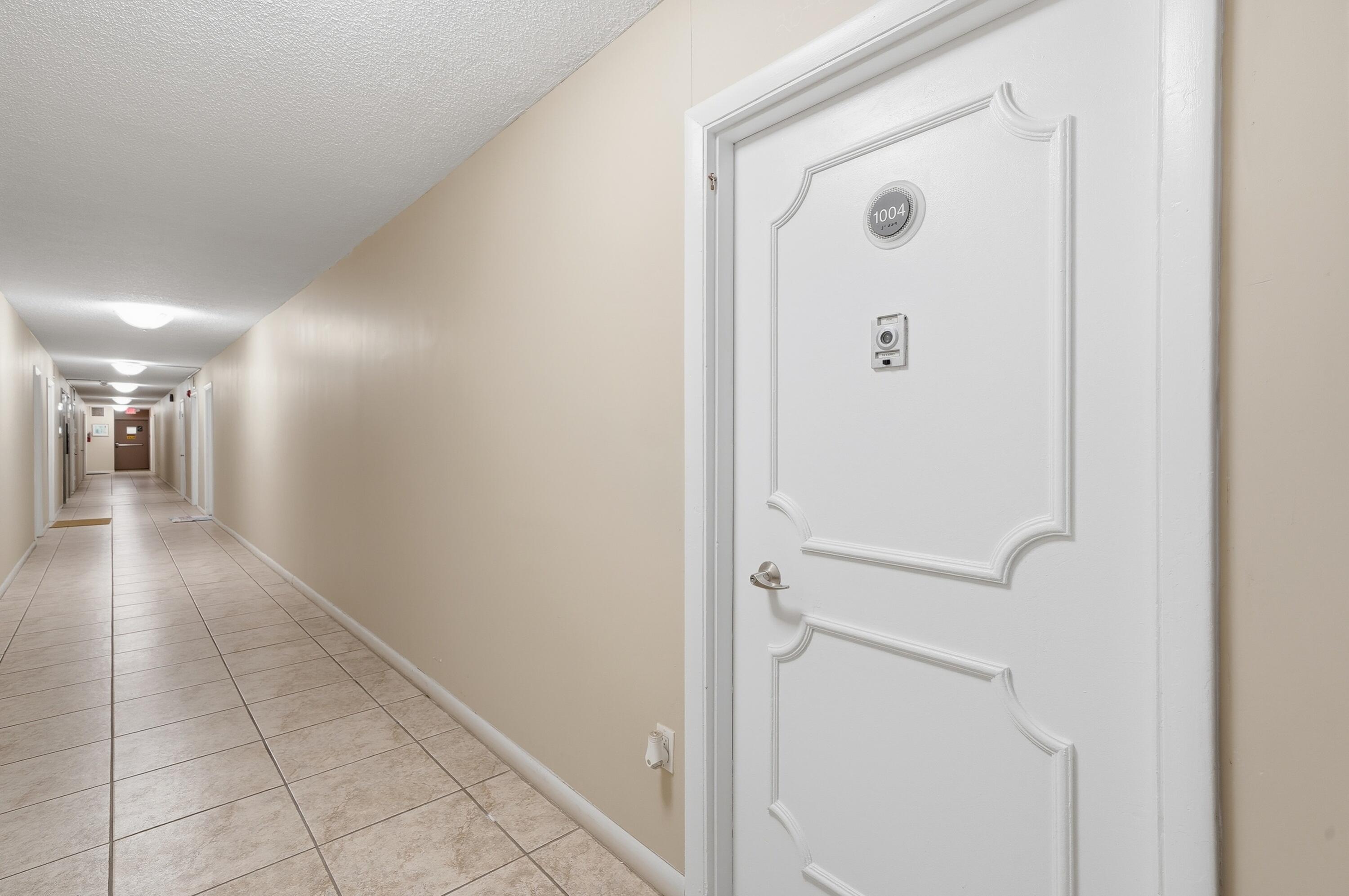 STRATFORD TOWERS CONDO - Residential