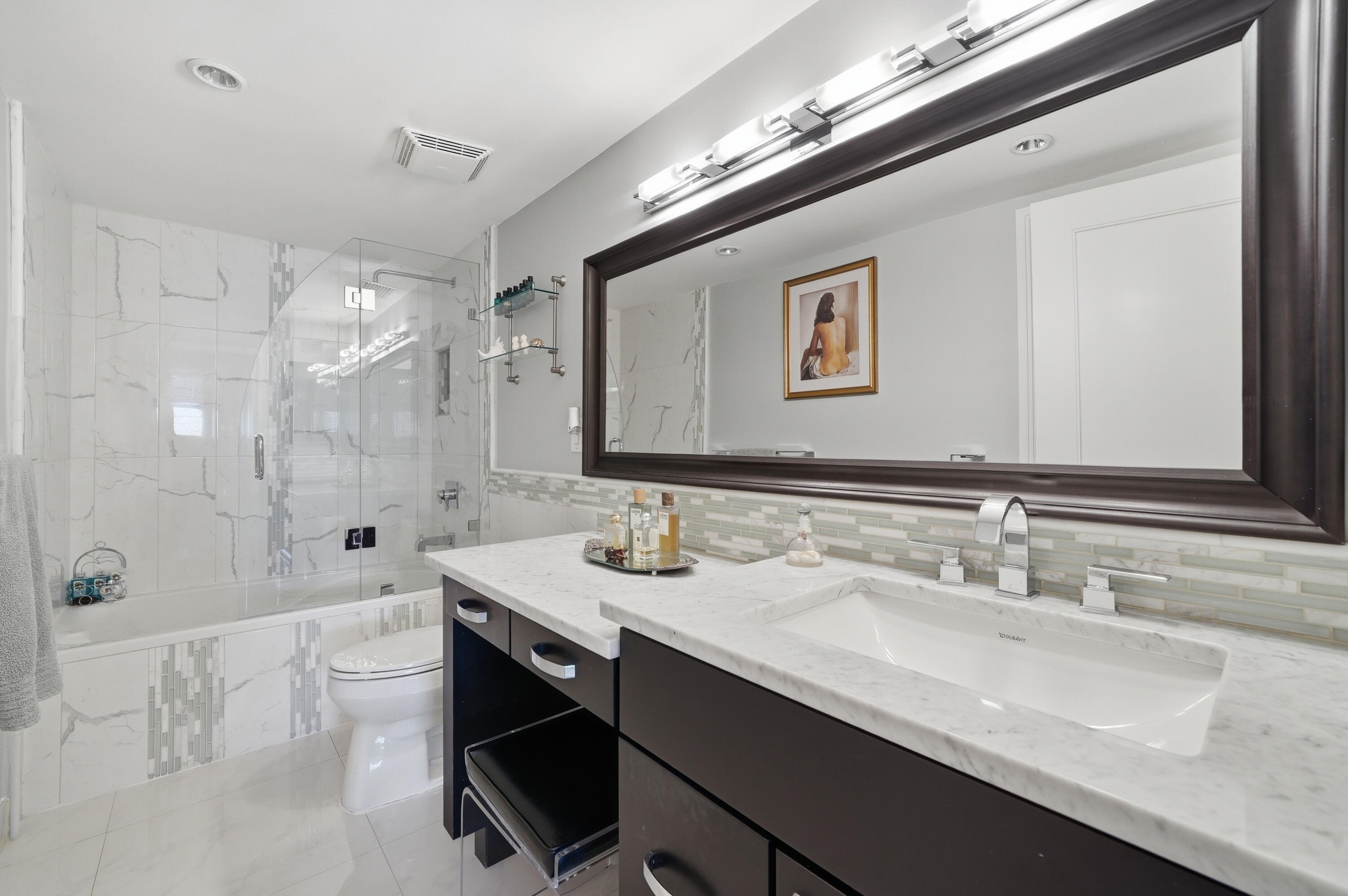 STRATFORD TOWERS CONDO - Residential