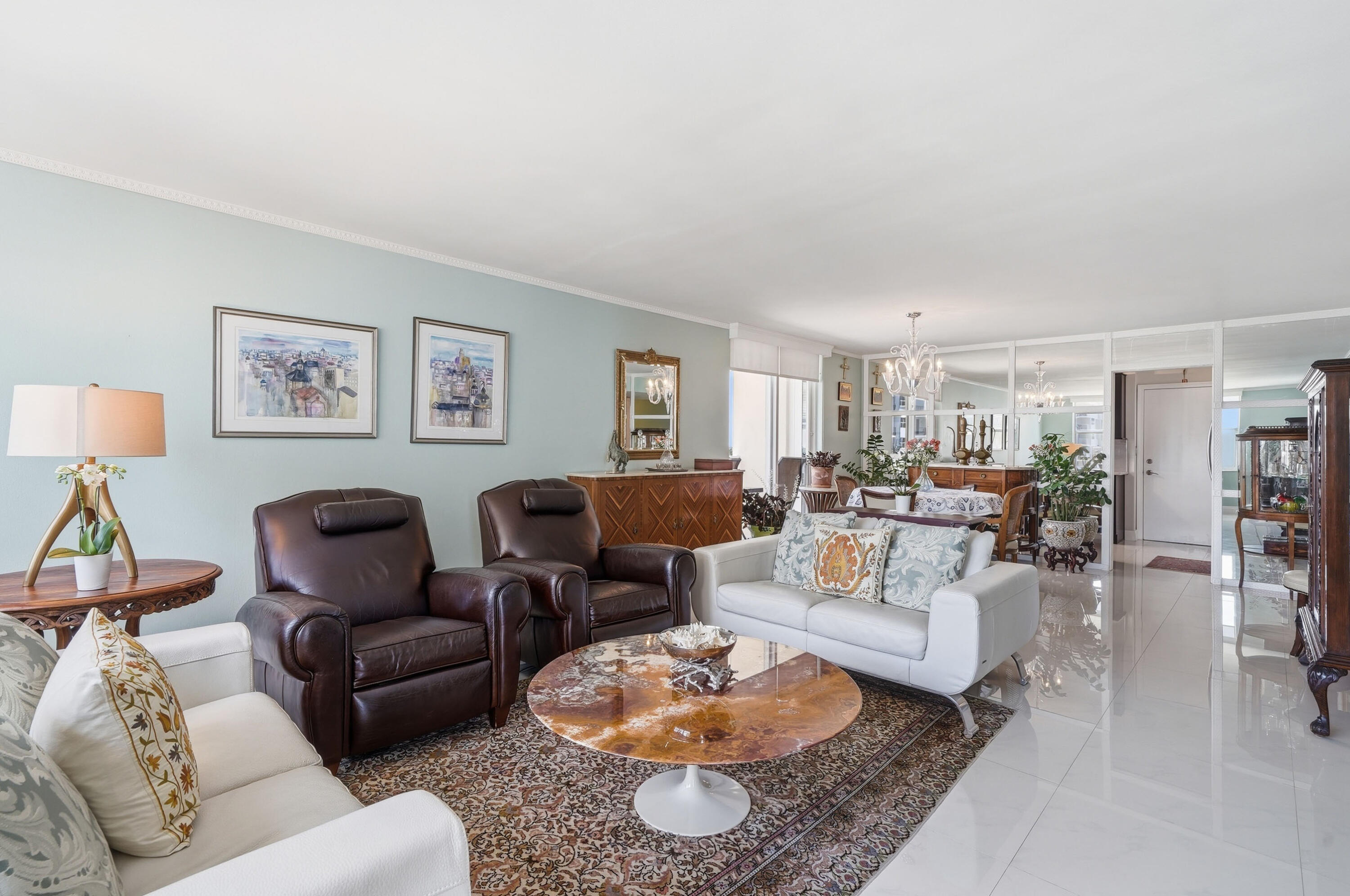 STRATFORD TOWERS CONDO - Residential