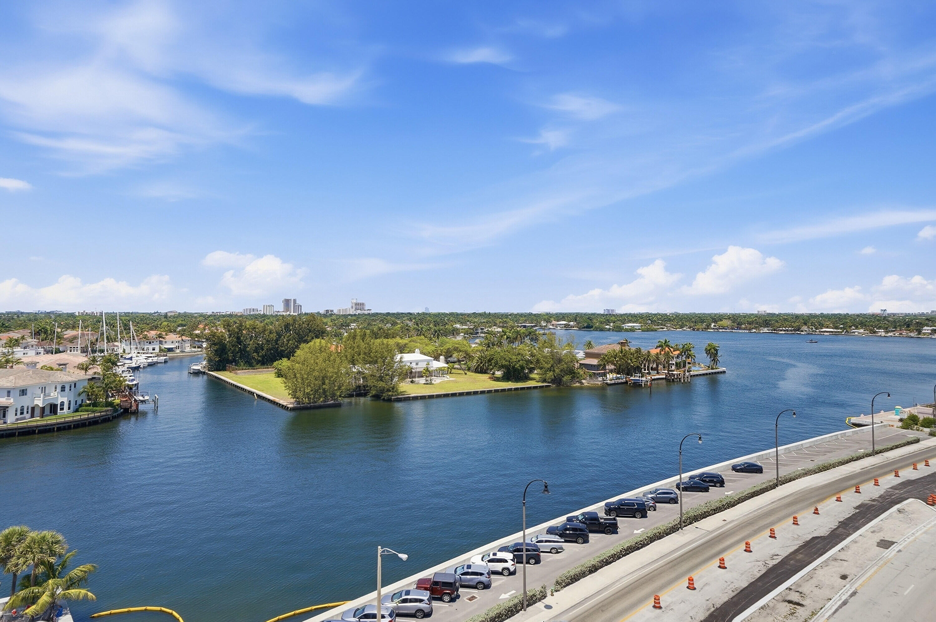 STRATFORD TOWERS CONDO - Residential