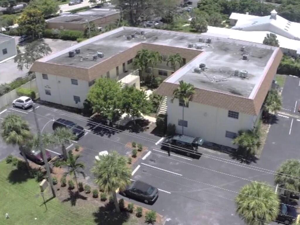 BOCA CERRO CONDO - Residential Lease