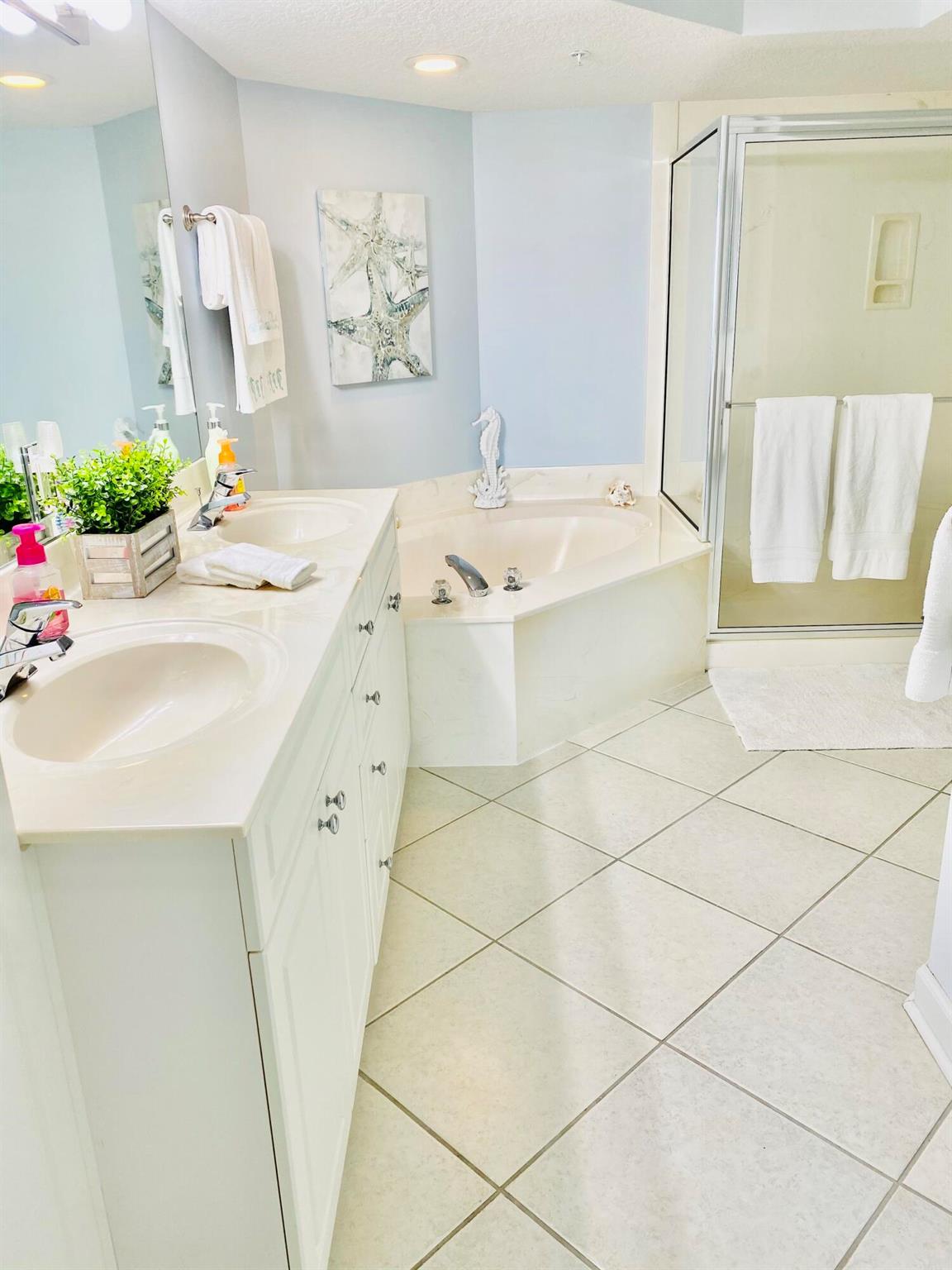 SEABREEZE AT ATLANTIC VIE - Residential