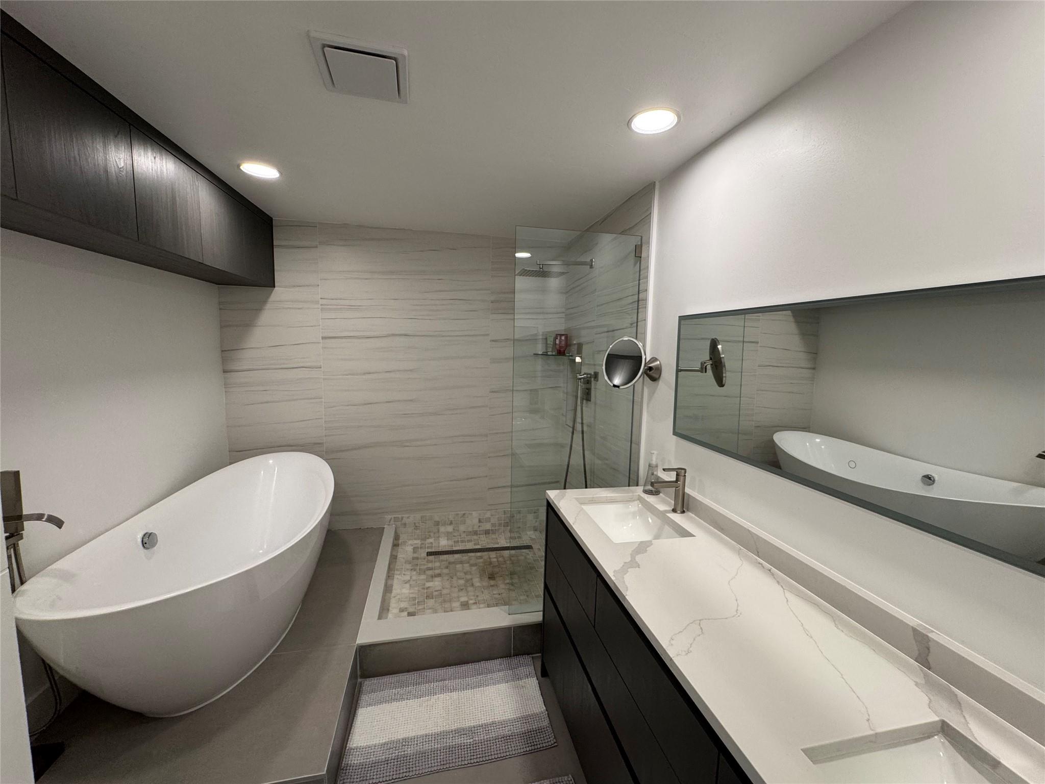 POINCIANA IS YT & RCQ CLU - Residential