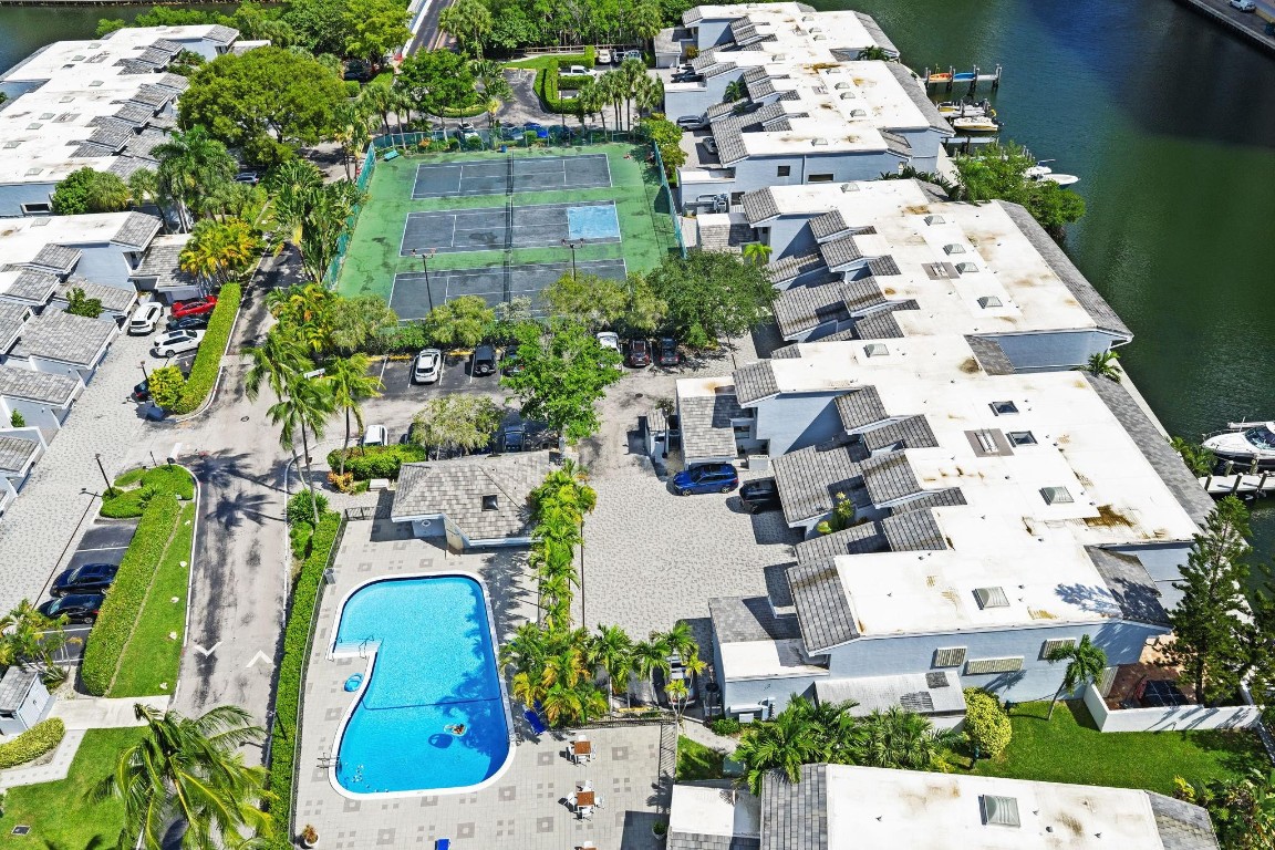 POINCIANA IS YT & RCQ CLU - Residential