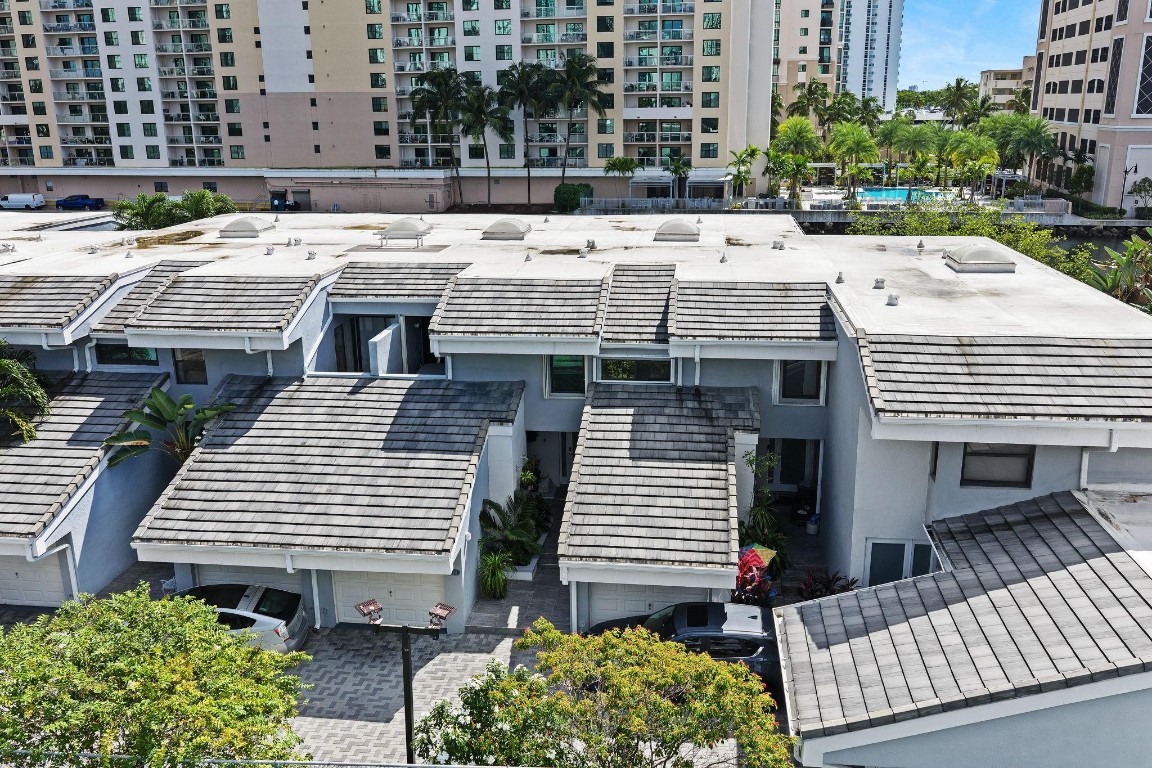 POINCIANA IS YT & RCQ CLU - Residential