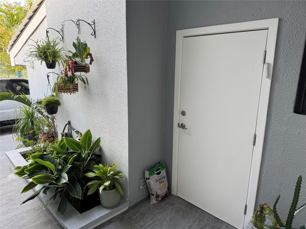 POINCIANA IS YT & RCQ CLU - Residential