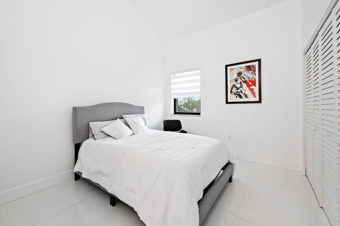 POINCIANA IS YT & RCQ CLU - Residential