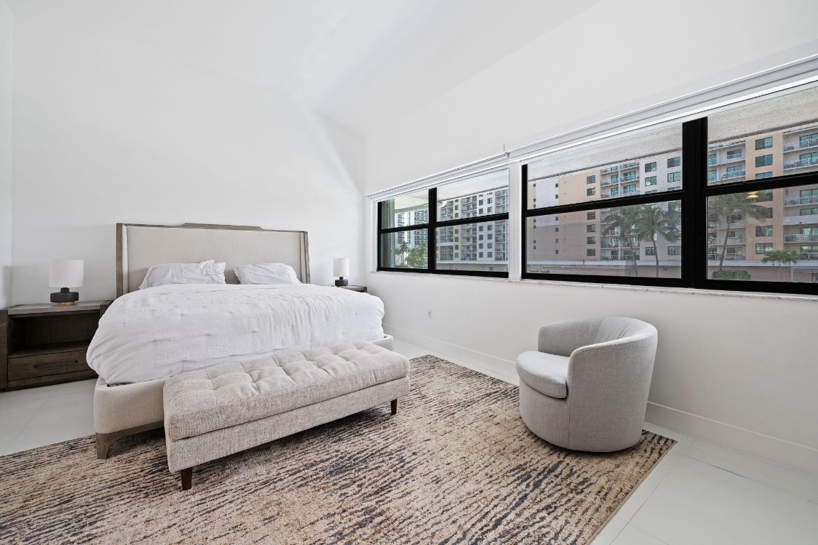 POINCIANA IS YT & RCQ CLU - Residential