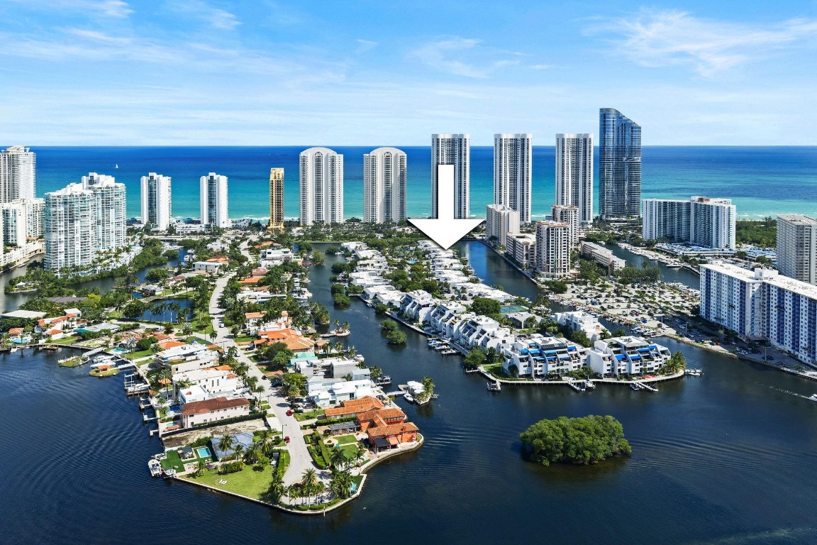 POINCIANA IS YT & RCQ CLU - Residential