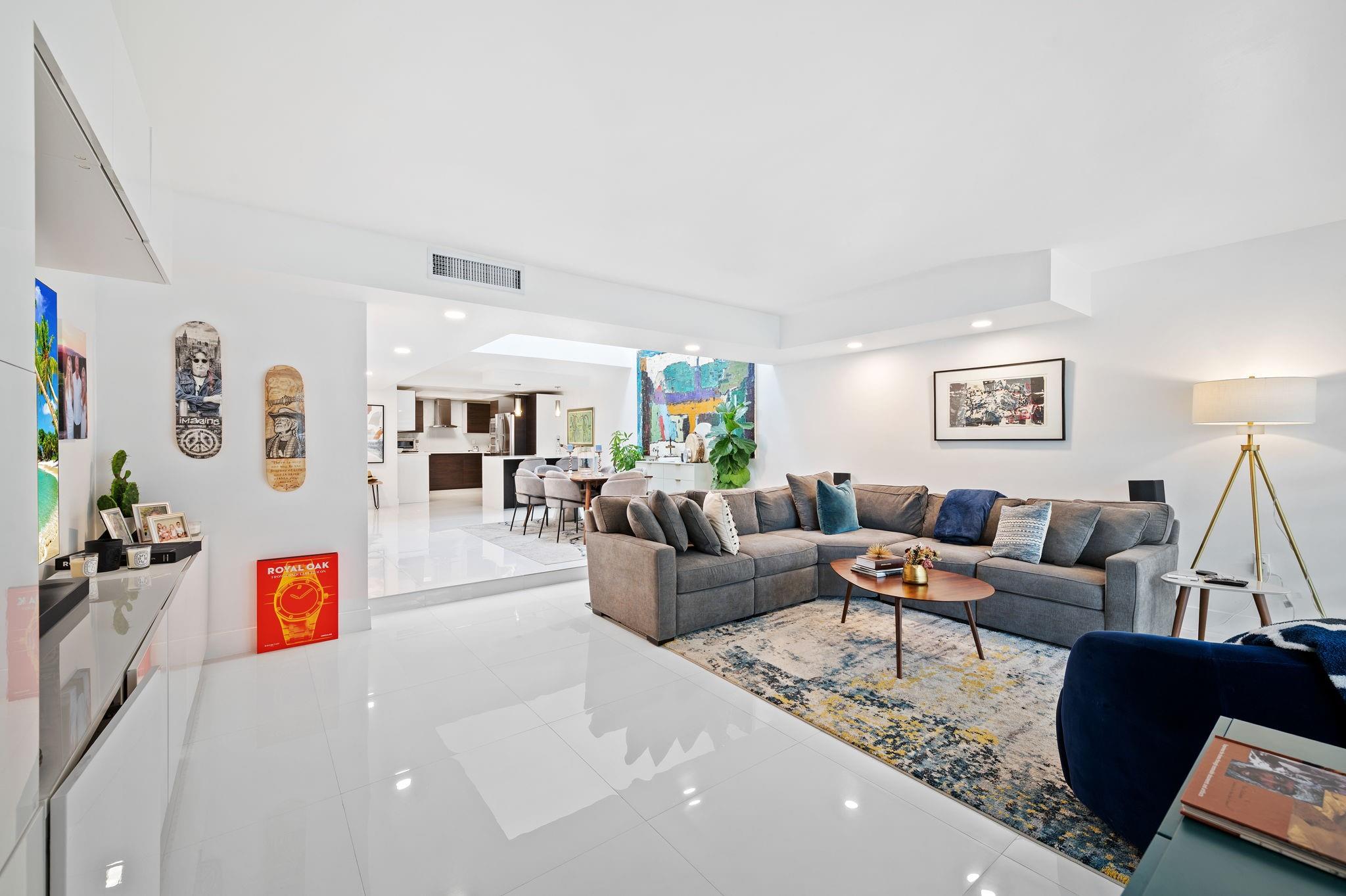 POINCIANA IS YT & RCQ CLU - Residential