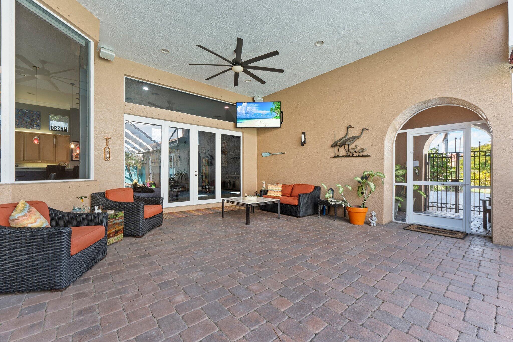 10548 SW Lands End Place