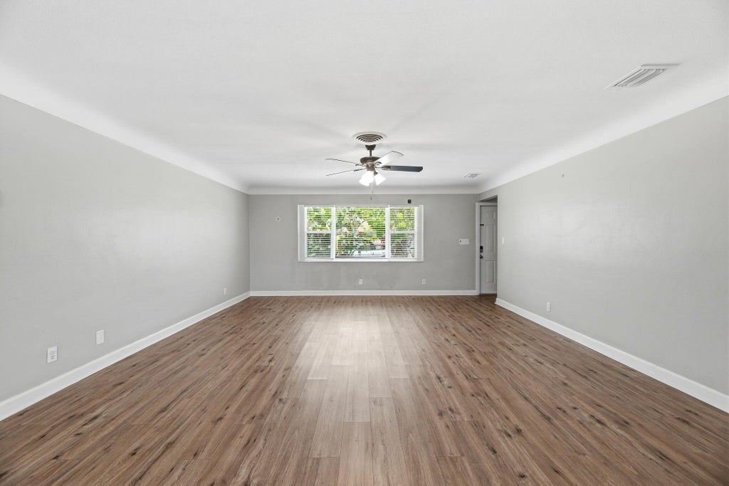 Photo of 1256 SW 9th Avenue, Boca Raton, FL 33486 (MLS # B26055766)