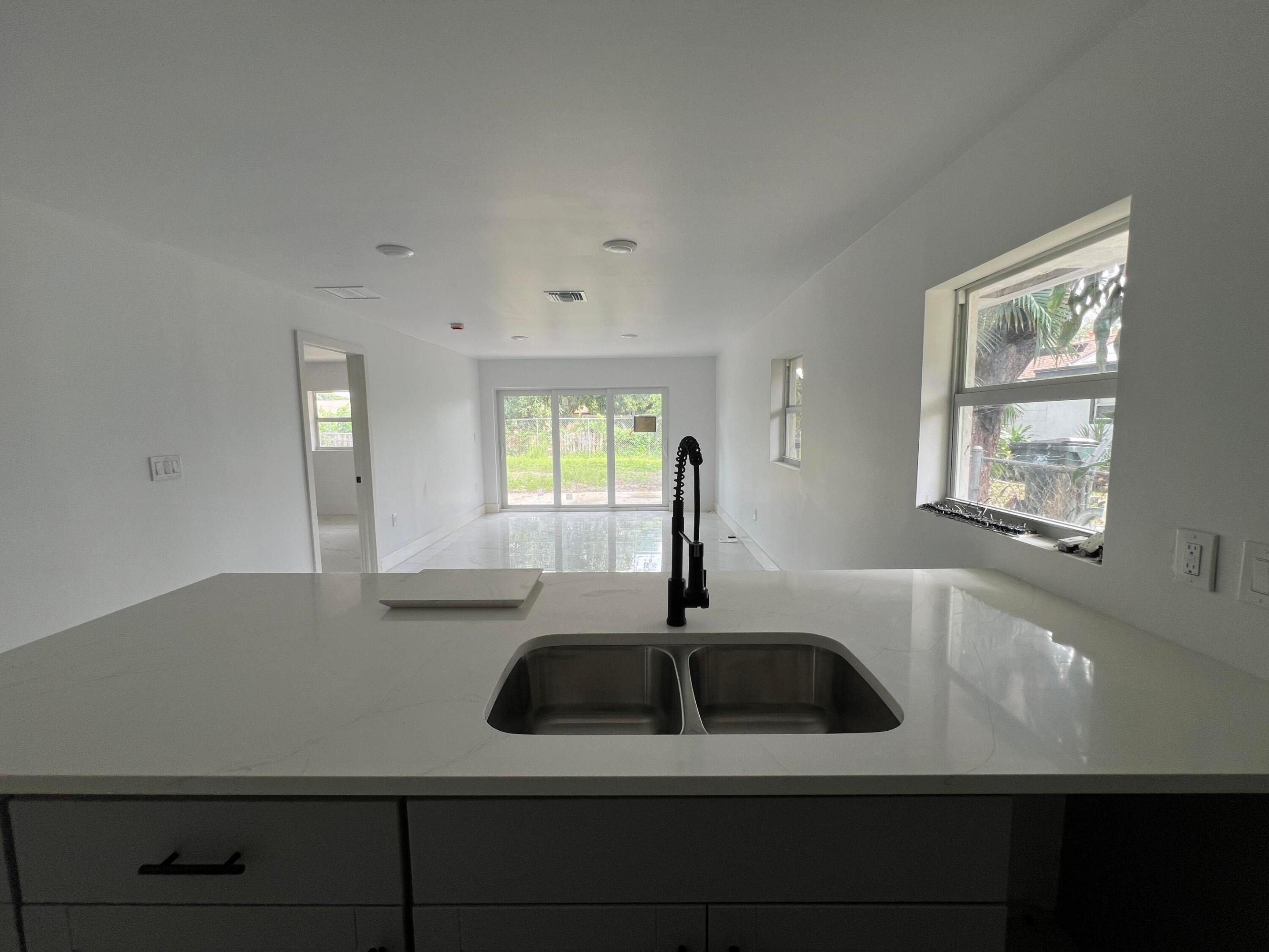 EDGEWOOD SOUTH CONDO - Residential