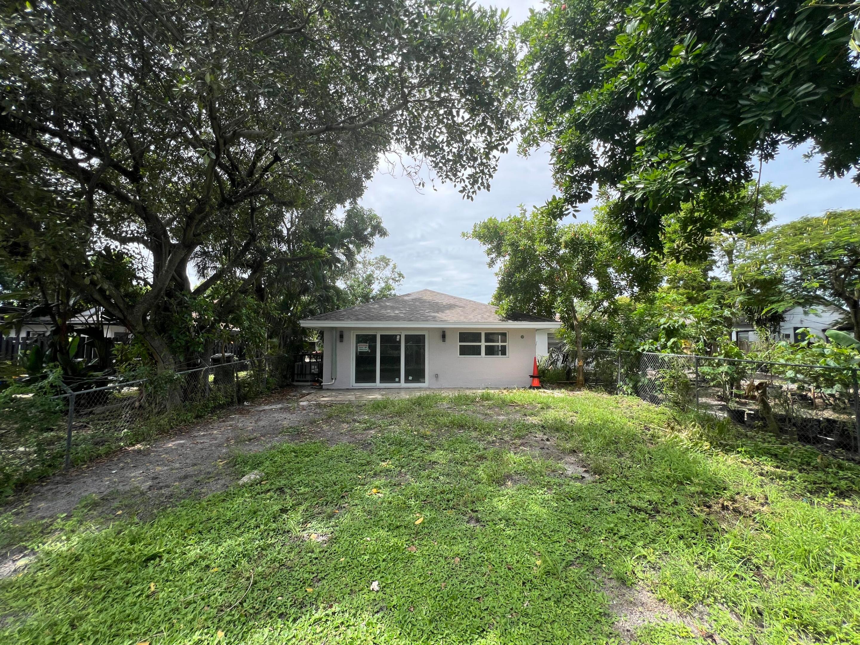 EDGEWOOD SOUTH CONDO - Residential